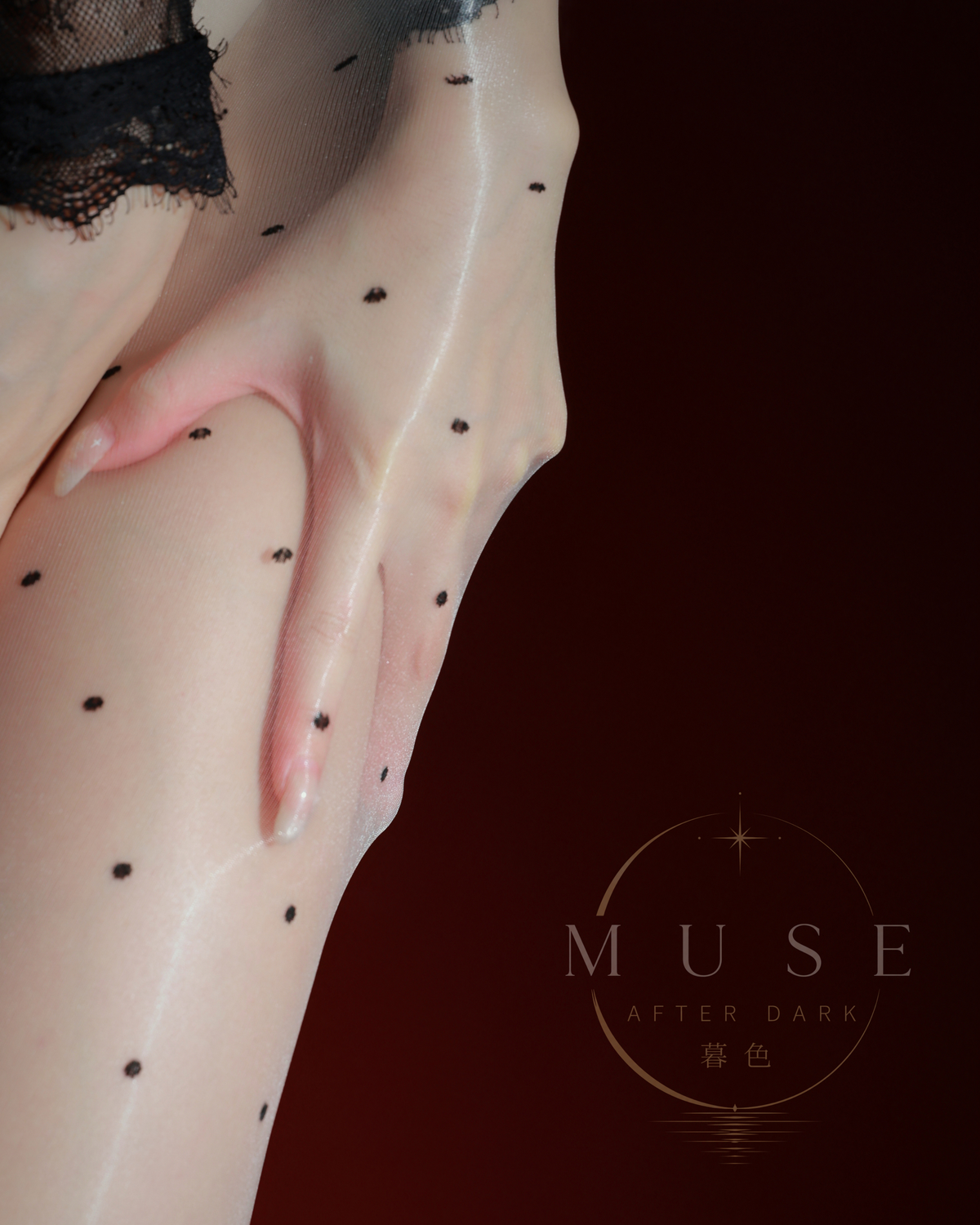 Dot Desire 3D Sheer Polka-Dot Tights